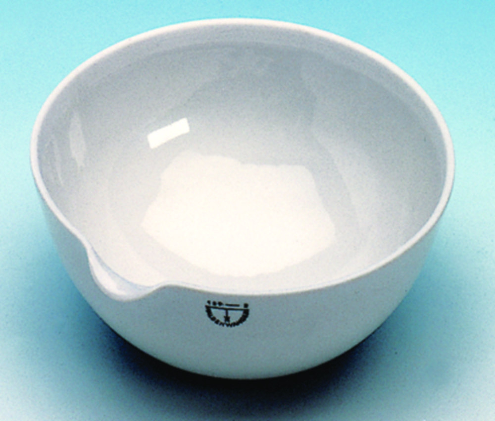 Search Evaporating basins, porcelain, with spout, round bottom, medium form Haldenwanger GmbH (18) 