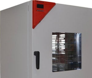 Sichtfenster (3-fach Isolierglas) 370 x 370 mm in der T&uuml;r und Innenbeleuchtung 15W, Ausf&uuml;hrung 240V