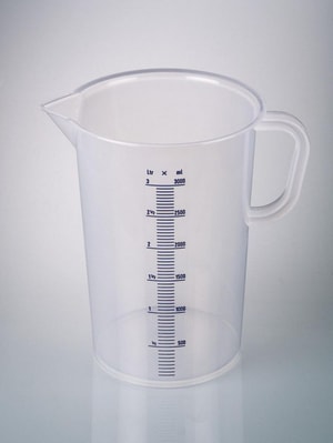 Messbecher mit Henkel, blaue Skala