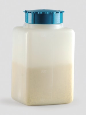 WH-Vierkantflasche 50 ml, PE mit Verschluss, klar