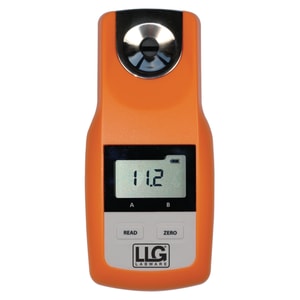 Digital hand-held refractometer LLG-uniREFRACTO 1 and 2