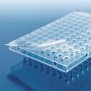 Paket BRAND® Premium-PCR-Platten + BRAND® PCR-Verschlussfolie